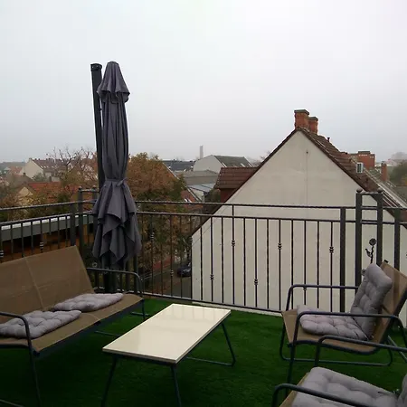 Maya Apartman *